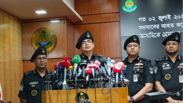 ছেলের পরকীয়া ঠেকাতে কাঠমান্ডুগামী ফ্লাইটে বোমার গুজব