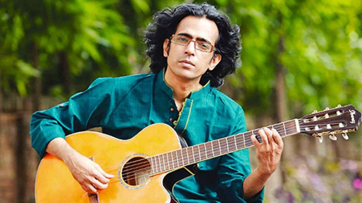 ভবনে আগুন, স্ত্রী–সন্তানসহ প্রাণে বাঁচলেন গায়ক বাপ্পা মজুমদার ভবনে আগুন, স্ত্রী–সন্তানসহ প্রাণে বাঁচলেন গায়ক বাপ্পা মজুমদার