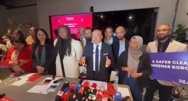 লেবার পার্টির মেয়র প্রার্থী সিরাজুল ইসলাম ও কাউন্সিলর প্রার্থীদের নির্বাচনী ইশতেহার ঘোষণা