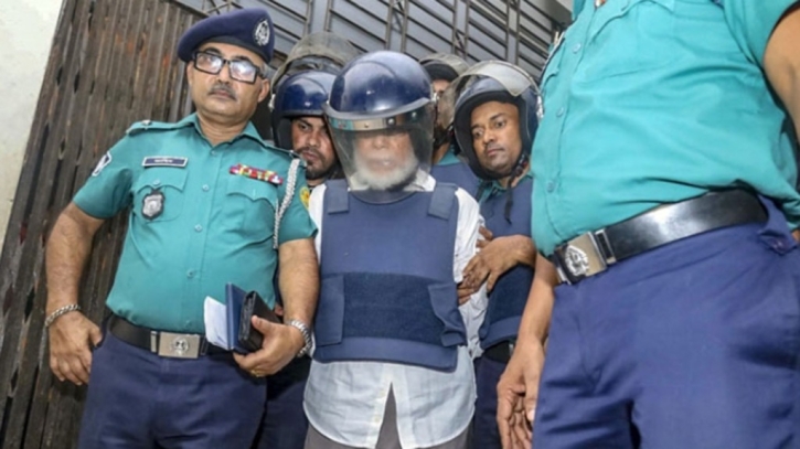 হত্যাচেষ্টা মামলায় অবসরপ্রাপ্ত প্রধান বিচারপতি খায়রুল হকের ৬ মাসের জামিন